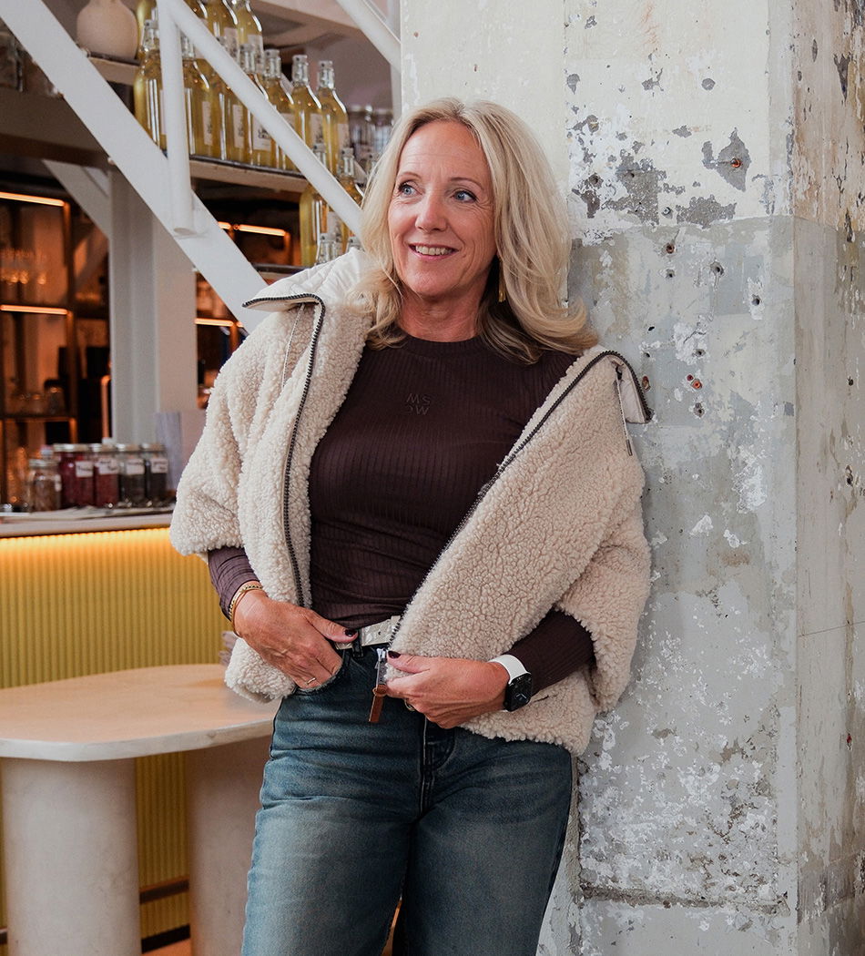 Mixed materials no. 6